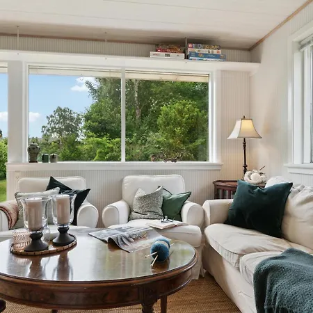 Дом отдыха Amazing In With Kitchen *