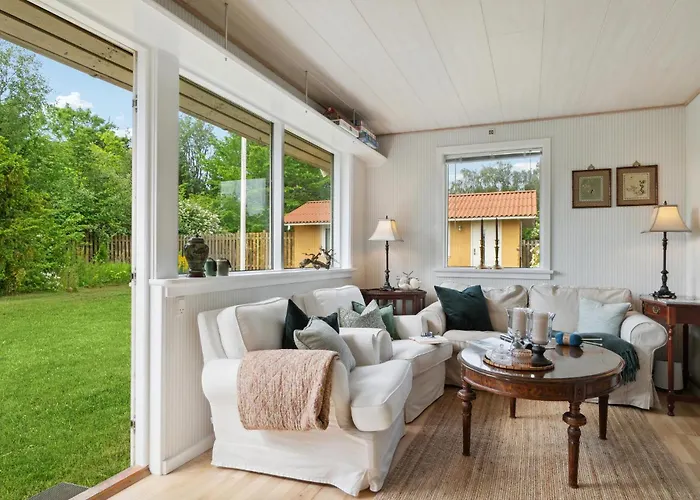 Amazing In With Kitchen